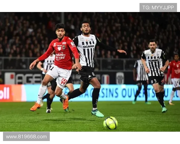 巴黎圣曼主场迎战卡昂争夺法甲积分榜重要胜利